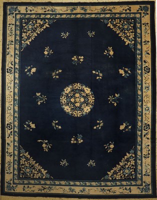 Peking antik, China, um 1900, Wolle auf Baumwolle, ca. 345 x 268 cm, EHZ: 3-4