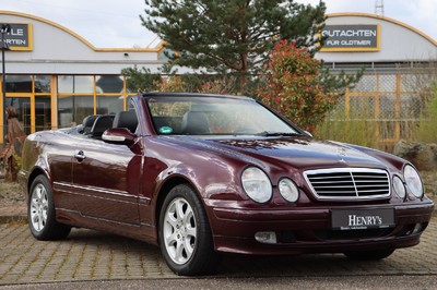 Mercedes-Benz CLK 320 Elegance Cabriolet, Fahrgestellnummer: WDB2084651T040366, EZ 01/2000, Laufleistung ca. 102.000 km abgelesen, HU 04/2024, 160 ...