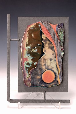 Grosse Keramikplatte, rechts unten unleserlich sign., ca. 35x25 cm