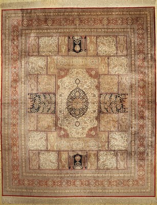 Hereke Seide fein, China, ca. 50 Jahre, reine Naturseide, ca. 305 x 250 cm, ca. 1,0 Mio. Kn/qm, EHZ: 1-2(verschmutzt)
