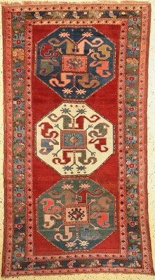 Wolkenband Kazak, Kaukasus, um 1910/1920, Wolle auf Wolle, ca. 240 x 135 cm, EHZ: 3, (restauriert)