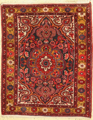 Heriz alt, Persien, um 1960, Wolle auf Baumwolle, ca. 140 x 115 cm, EHZ: 2