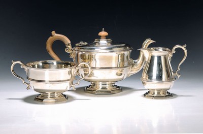 Teeset, England, Mappin & Webb, London, Sterlingsilber, um 1925, Jahresbuchstabe k, schwere Qualität, Kanne mit Holzgriff und Holzknauf, best. aus: ...
