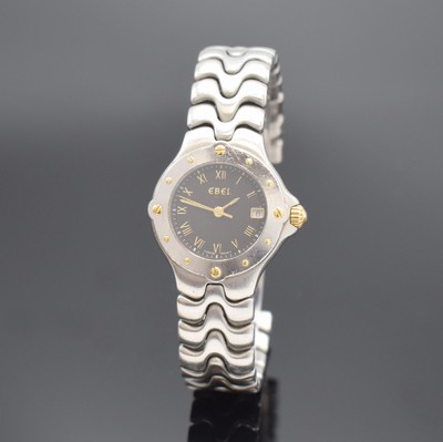 EBEL Damenarmbanduhr Sportwave Referenz 6087621, Schweiz um 1995, quarz, Edelstahlgeh. inkl. Gliederband mit dopp. Faltschl., Boden verschr., graues ...
