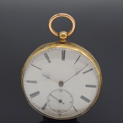 Offene Taschenuhr in GG 750/000, Schweiz um 1890, Schlüsselaufzug, Geh. m. Münzrand dell., guill. Rückdeckel grav., Metallcuvette, Emailzifferbl. ...