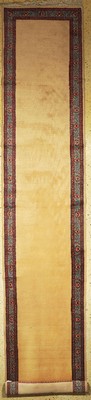 Sarogh alt, Persien, um 1950, Wolle auf Baumwolle, ca. 470 x 91 cm, EHZ: 2, (kleiner Fleck)