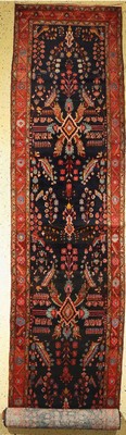 Hamadan alt, Persien, um 1940, Wolle auf Baumwolle, ca. 617 x 128 cm, EHZ: 2