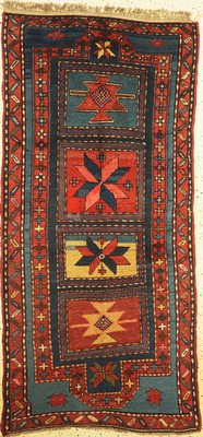 Antiker Kazak, Kaukasus, um 1900, Wolle aufWolle, ca. 225 x 110 cm, EHZ: 2, restauriert