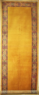 Sarogh alt, Persien, um 1950, Wolle auf Baumwolle, ca. 535 x 175 cm, fleckig, EHZ: 3, minimal restauriert