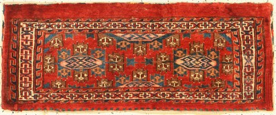 Torba antik, Turkmenistan, um 1900, Wolle auf Wolle, ca. 83 x 34 cm, Mottenfraß, EHZ: 3