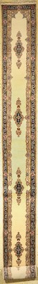 Kerman alt, Persien, ca. 60 Jahre, Wolle auf Baumwolle, ca. 560 x 56 cm, EHZ: 1-2