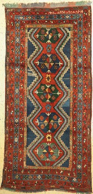 Armenischer Kazak, Kaukasus, datiert 1943 , Wolle auf Wolle, ca. 285 x 140 cm, EHZ: 2, kleine Restaurierung