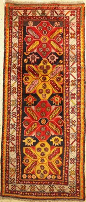 Kazak alt, Kaukasus, um 1940, Wolle auf Wolle, ca. 320 x 140 cm, EHZ: 2