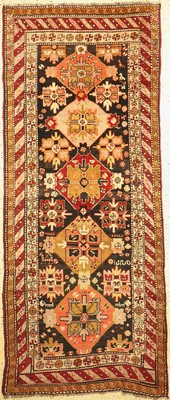 Karabagh antik, Kaukasus, um 1910/1920, Wolle auf Wolle, ca. 290 x 120 cm, EHZ: 2, kleine Restaurierung