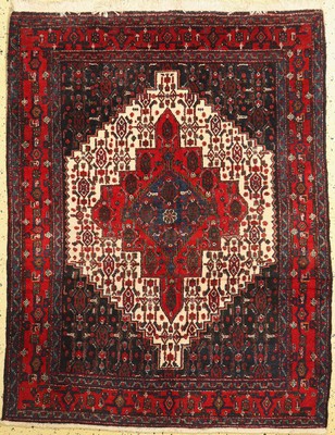 Senneh alt, Persien, ca. 50 Jahre, Wolle auf Baumwolle, ca. 160 x 127 cm, EHZ: 2