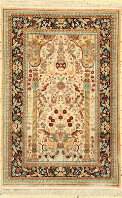 Hereke Seide fein, China, ca. 40 Jahre, reine Naturseide, ca. 95 x 63 cm, ca. 1,0 Mio.Kn/qm, EHZ: 1-2