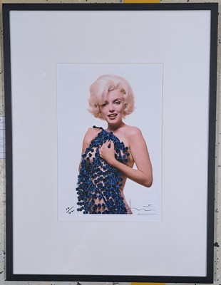 Bert Stern, 1929 - 2013 New York, Fotografie auf dickem, matten Fotopapier, "Marilyn in Chenilla Scarf", handsigniert und num. 10/62, auf ...