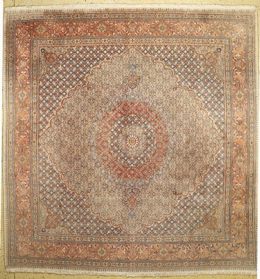 Mud Kork fein, Persien, ca. 40 Jahre, Korkwolle mit Seide, ca. 310 x 304 cm, verblaßt, EHZ: 1-2