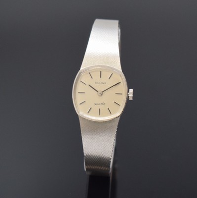 BULOVA Damengoldbanduhr in WG 585/000, Schweiz um 1975, quarz, Boden aufgedr., silb. Zifferbl. m. aufgel. Std.-Ind., geschw. Zeiger, M. ca. 21 x 21 ...