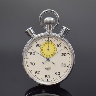 HEUER Taschenuhr Schaltradchronograph mit Schleppzeigerfunktion Referenz 570, Schweiz um 1968, verchr. Metallgeh., emailfarb. Kontrastzifferblatt mit ...