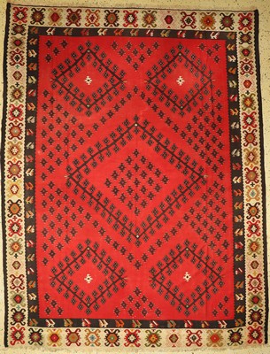 Bessarabian Kelim, Balkan, um 1930, Wolle auf Baumwolle, ca. 310 x 240 cm, verfärbt, EHZ: 2, verschmutzt