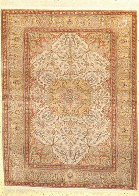Kayseri Seide alt, Türkei, um 1960, reine Naturseide, ca. 135 x 106 cm, EHZ: 1-2