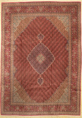 Täbriz fein, China, ca. 50 Jahre, Korkwollemit und auf Seide, ca. 310 x 220 cm, EHZ: 1-2