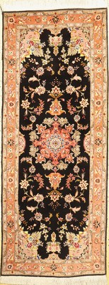 Täbriz fein(50 Raj), Persien, ca. 50 Jahre,Korkwolle mit Seide, ca. 220 x 82 cm, ca. 500.000 Kn/qm, EHZ: 1-2, (Shirazi leicht beschädigt)