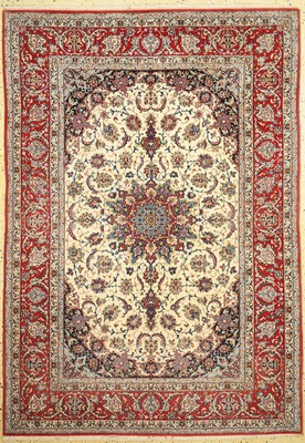 Esfahan fein, Persien, um 1960, Korkwolle mit und auf Seide, ca. 255 x 156 cm, gereinigt, EHZ: 1-2