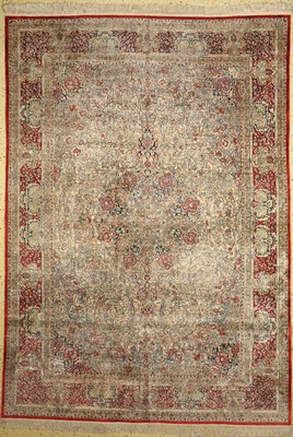 Hereke Seide fein, China, ca. 50 Jahre, reine Naturseide, ca. 310 x 220 cm, Reinigungsbedürftig, EHZ: 1-2