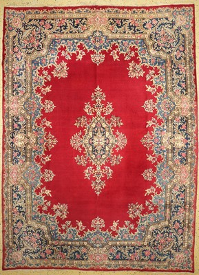 Kerman alt, Persien, um 1960, Wolle auf Baumwolle, ca. 375 x 275 cm, Mottenfraß, EHZ: 3
