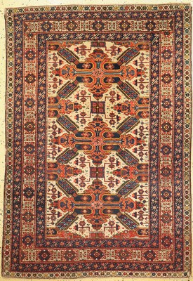Seychur antik, Kaukasus, 19.Jhd, Wolle auf Wolle, ca. 200 x 140 cm, EHZ: 2, ausgebesserteTrittfalten