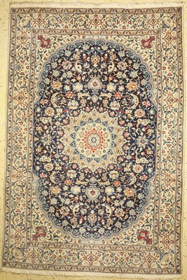 Nain fein(9 La), Persien, ca. 50 Jahre, Korkwolle mit Seide, ca. 295 x 200 cm, EHZ: 1-2