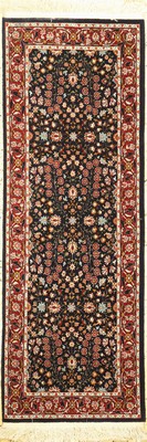 Hereke fein signiert, Türkei, ca. 60 Jahre,Wolle auf Baumwolle, ca. 190 x 68 cm, EHZ: 1-2