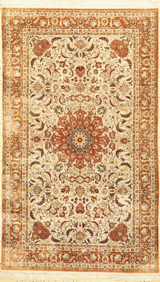 Hereke Seide fein, China, ca. 50 Jahre, reine Naturseide, ca. 155 x 95 cm, ca. 1,0 Mio. Kn/qm, EHZ: 1-2