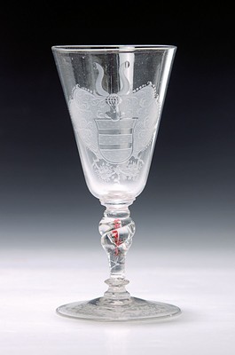 Wappenpokal, um 1770/1800, farbloses Glas, Nodus mit eingeschmolzenem Rubinfaden, H. 19.5 cm, ohne Deckel
