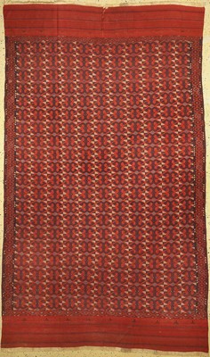 Verneh antik, Turkmenistan, um 1900, Wolle auf Wolle, ca. 339 x 209 cm, einen Riss im Kelimschürtze, EHZ: 2