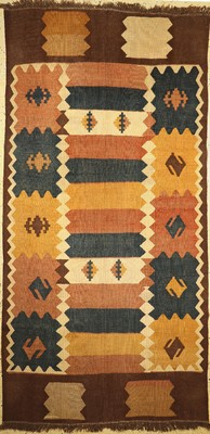 Kelim antik, Tadschikistan, um 1920, Wolle auf Wolle, ca. 330 x 162 cm, EHZ: 1-2