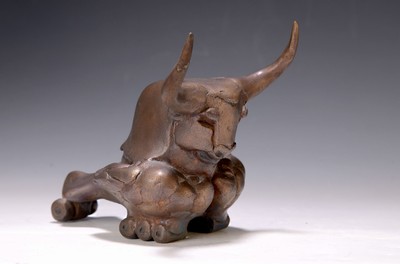 Gernot Rumpf, geb. 1941 Kaiserslautern, Bronzeskulptur, Stierbüste, monogrammiert, H. 16 cm