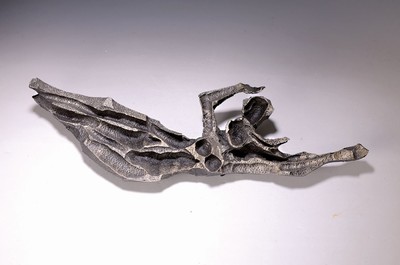 Georg Günther Zeuner, 1923 Dresden-2011 Speyer, Engel, Aluminiumguß, rückseitig sign. und dat. 70, L. ca. 59cm