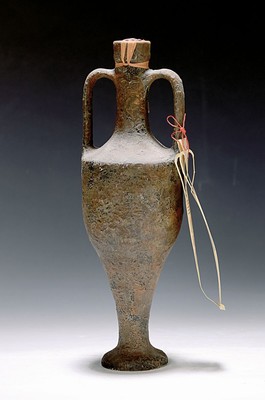 1 Flasche Falernum Anfora, F. Cenatiempo & C. Formia, Ischia, Amphore mit Wachssiegel, verschlossen, ges. ca. 1140g