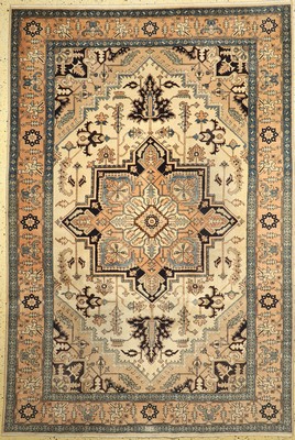 Azeri alt, Azerbaijan, ca. 40 Jahre, Wolle auf Baumwolle, ca. 295 x 196 cm, EHZ: 1-2