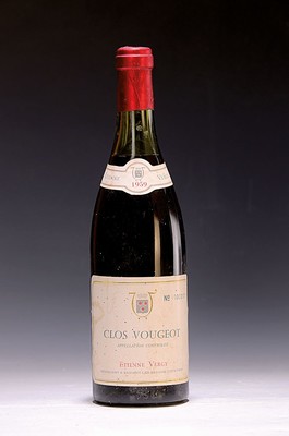 1 Flasche 1959 Etienne Vergy Clos Vouget, Cote d'Or, Etikett beschmutzt, Füllhöhe 3,6cm unter Etikett