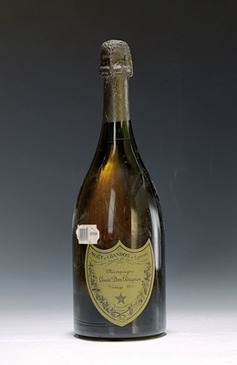 1 Flasche 1971 Moet et Chandon Dom Perignon Cuvee, Epernay, ca. 750ml, Etikett Vertrieb in Deutschland, Füllhöhe ca. 2 cm unter Etikett