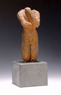 Unbekannter Künstler, geb. 1950, Torso, Bronze, von 1973, am Sockel nummeriert, ca. 35x15 cm