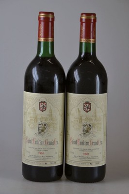 4 Flaschen 1990 Saint Emilion Grand Cru, CuveeMillisimee, Saint Emilion, je ca. 750ml, 12 ,5% Vol., mind. Upper Mid Shoulder