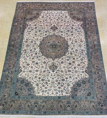 Täbriz fein(50 Raj) Persien, signiert(Khaiam), ca. 40 Jahre, Korkwolle auf Baumwolle, ca. 435 x 350 cm, gereinigt, EHZ: 1-2.