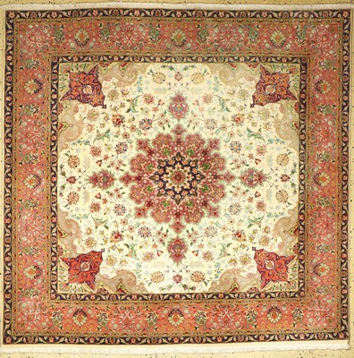 Täbriz fein(50 Raj), Persien, ca. 40 Jahre,Korkwolle mit Seide, ca. 200 x 193 cm, EHZ: 2