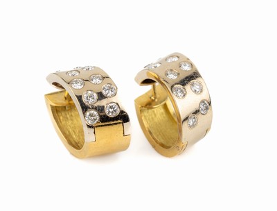 Paar 18 kt Gold Brillant-Ohrcreolen, GG 750/000 gepr., 20 Brillanten zus. ca. 1.0 ct Weiß/si, ca. 13.7 g