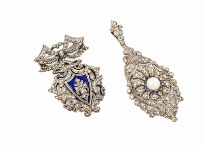 Konvolut Anhänger und Brosche mit Markasiten, 1930er Jahre, Silber, Markasite z.T. fehlend, L ca. 6.5 bzw. 4.5 cm